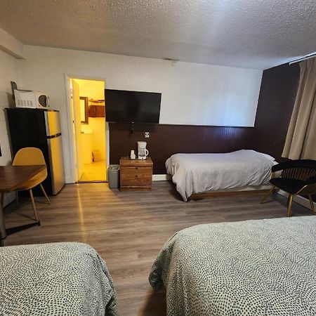 Centennial Motel Kindersley Exterior foto